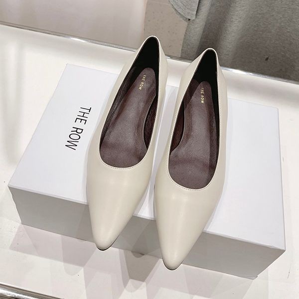 高品質♪♪♪The Row カーフスキン フラットシューズ 偽物 zag83454