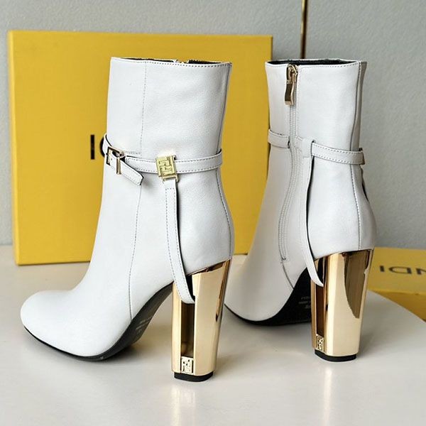 フェンディ バゲット コピー ナッパレザー アンクルブーツ feu15974