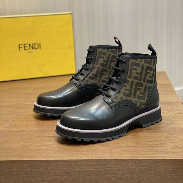 ★日本!!人気！フェンディ レースアップ シューズ 偽物 fej03186