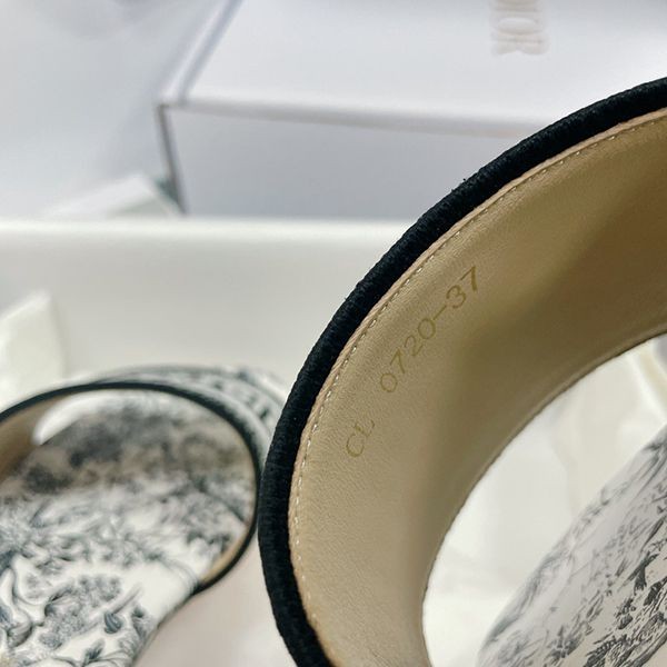 入手困難品！ディオール フラットサンダル N級品 del10835
