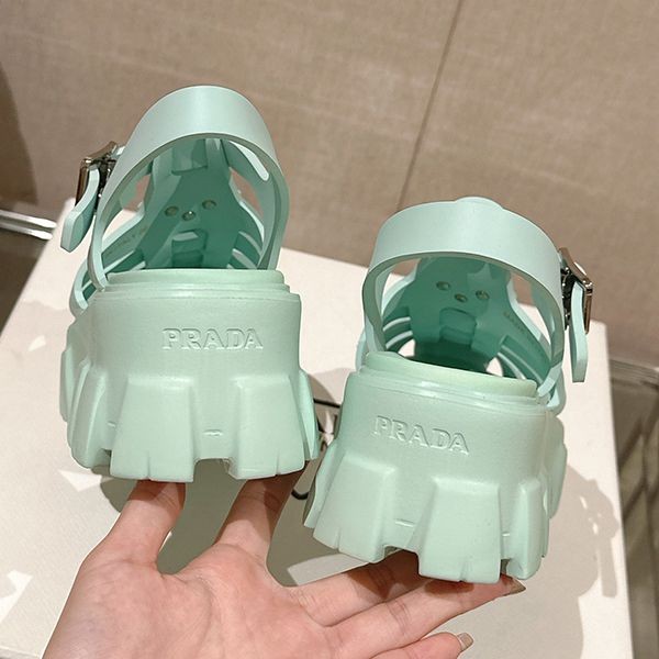 希少プラダ モノリスラバーサンダル N級品 ロゴ厚底ストラップミュール 1X853M3LK