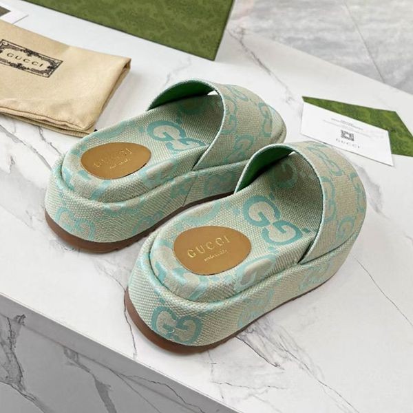 超人気【グッチ】スライドサンダル N級品 足元でオシャレを楽しむ♪ gue86577