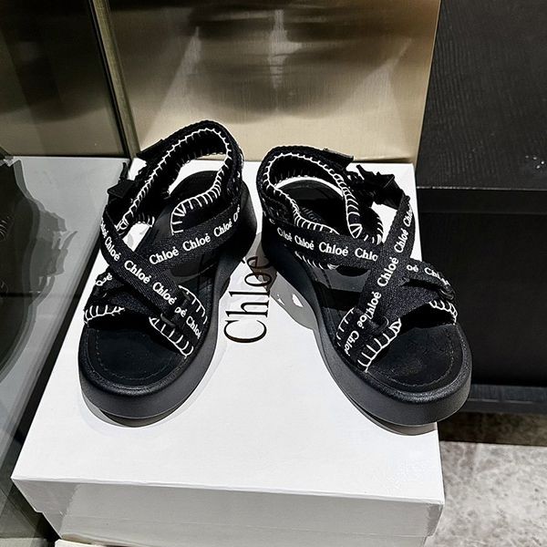 注目度NO.1 クロエ サンダル 偽物 ロゴ Mila logo platform cha79677