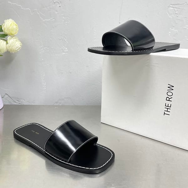 セレブ多数愛用The Row パチモン Avery レザー フラット サンダル zar63523