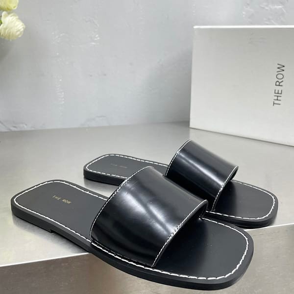 セレブ多数愛用The Row パチモン Avery レザー フラット サンダル zar63523