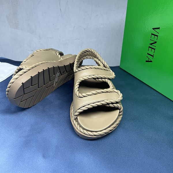 特別sale関税込【ボッテガヴェネタ 偽物】ジャック フラット サンダル box19062