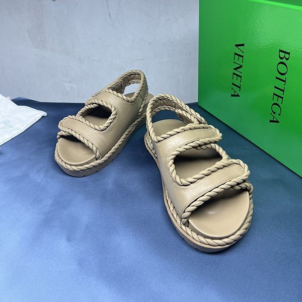 特別sale関税込【ボッテガヴェネタ 偽物】ジャック フラット サンダル box19062