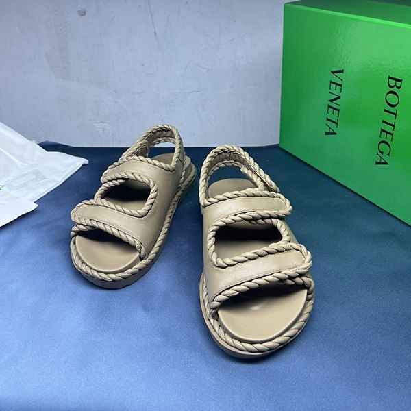特別sale関税込【ボッテガヴェネタ 偽物】ジャック フラット サンダル box19062