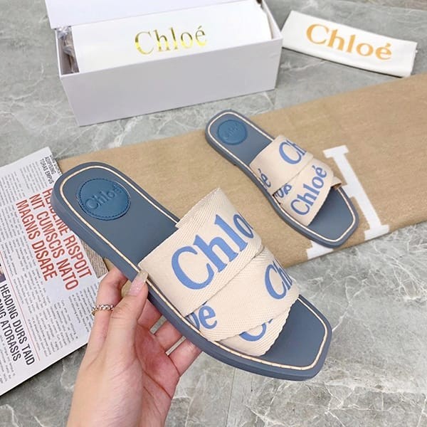プレゼント最適クロエ パロディ キャンバスウッディフラットサボ サンダル che84271