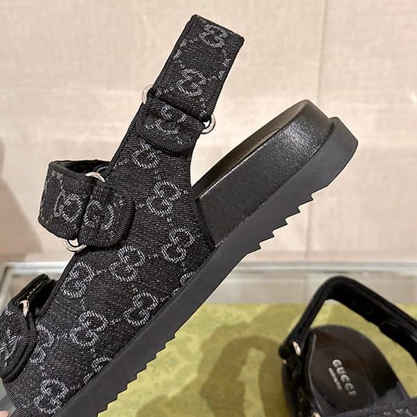 【使い勝手抜群】グッチ サンダル n級品 デニム GGロゴ フラット ストラップ付き 3色 guw98673