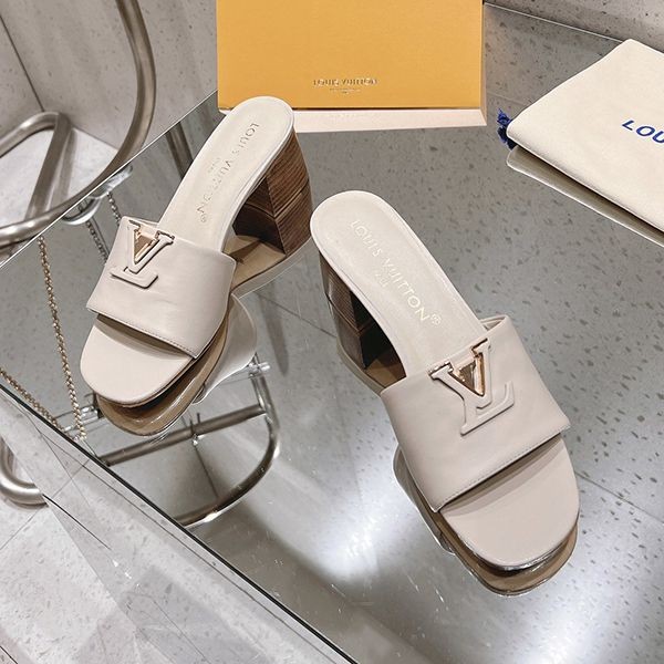 新色登場☆ルイヴィトン LV Capri サンダル N級品 vus36828