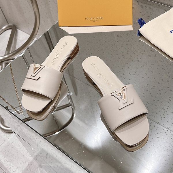 超人気 ルイヴィトン LV Capri サンダル スーパーコピー vud21280