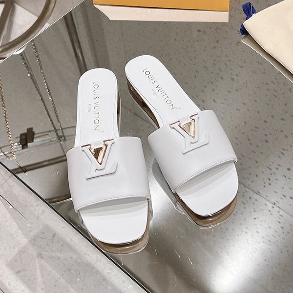 超人気 ルイヴィトン LV Capri サンダル スーパーコピー vud21280