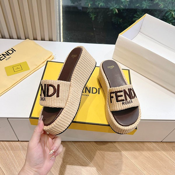 フェンディ 24SS SUNSHINE ラフィア素材 プラットフォーム サンダル 偽物 4色 8R8515