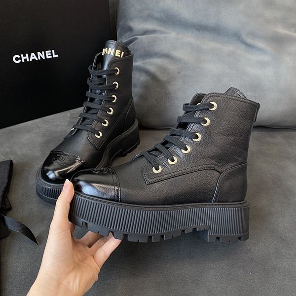 【売り切れ前に早めにゲット♪】シャネル ショートブーツ パチモン G45124