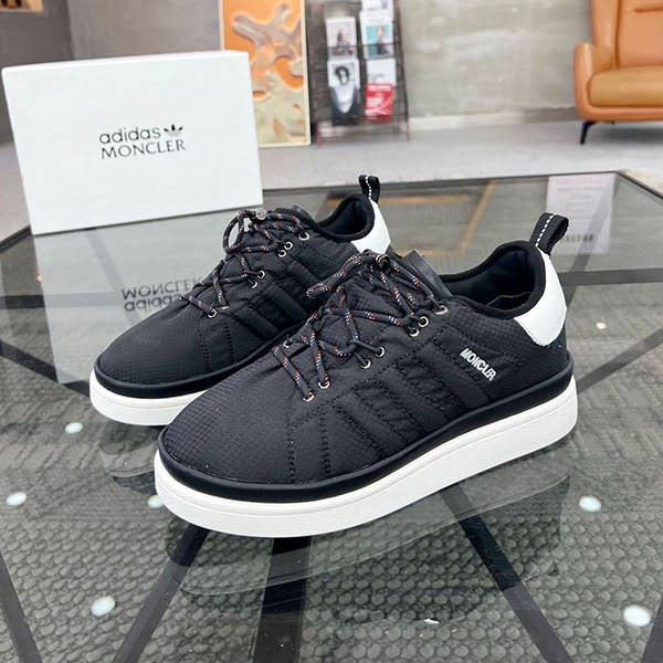 モンクレール X adidas モンクレール アディダス スニーカー moh39067