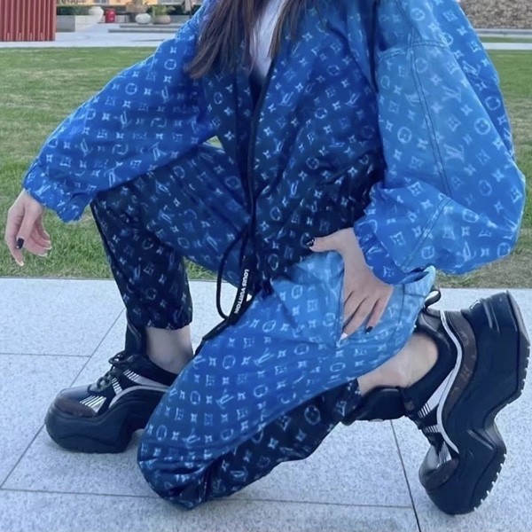 北川景子愛用厚底スニーカー★ルイヴィトン LV アークライト 2.0･ライン スニーカー【厚底でお洒落★】 1ABHZQ