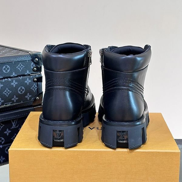 【海外限定】ルイヴィトン LV Checker Combat ブーツ 偽物★ 1ACNEY