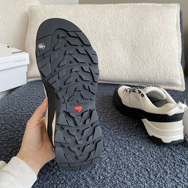 送料無料  SALOMON X MM6  X-ALP WHITE コピー スニーカー Maj90745