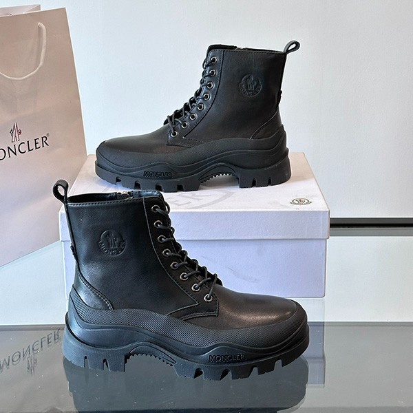 モンクレール 偽物 LARUE treck laced up boots ジップアップブーツ moc71140