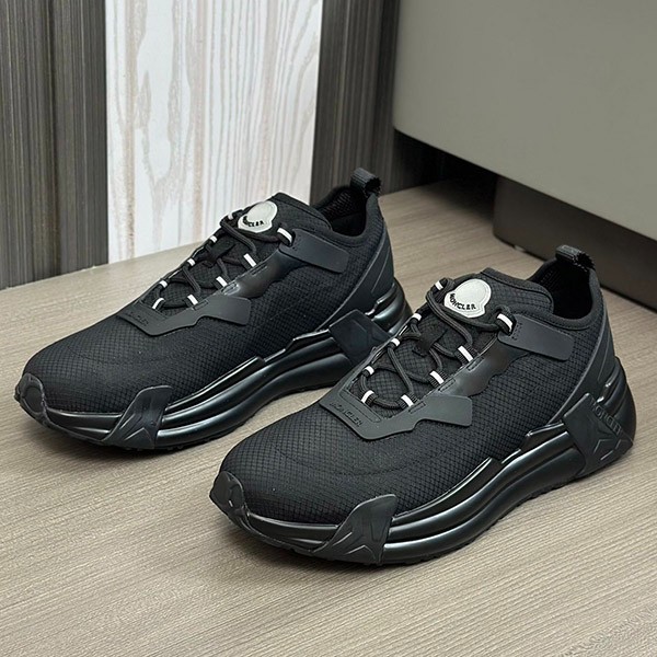 超希少！モンクレール TRAILGRIP LITE 2スニーカー n級品 mou74400
