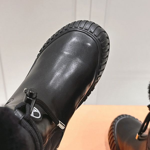 【雪道でもオシャレに♡】ルイヴィトン アンクルブーツ 偽物 1ADCBT