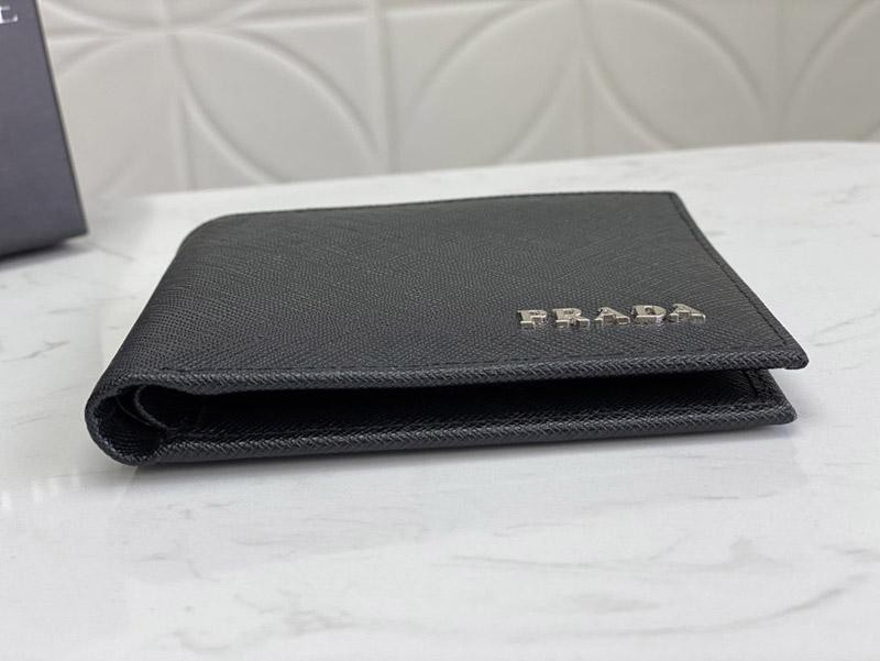 新作 プラダ レザー折りたたみ財布 スーパーコピー セール♪大人気! pum90266