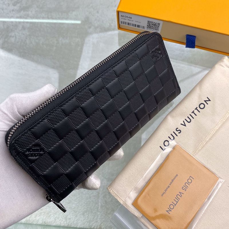 送料込​ルイヴィトン ジッピー・ウォレット モノグラムアンプラント 偽物 N63548