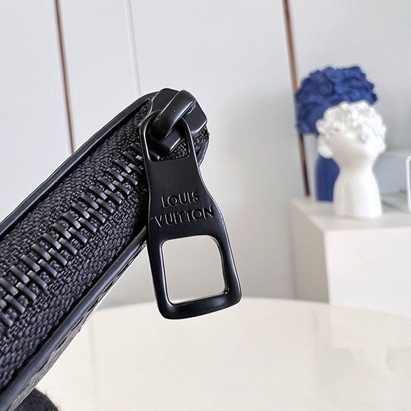 草間彌生コラボ ルイヴィトン ポシェット クレ キーポーチ M81929
