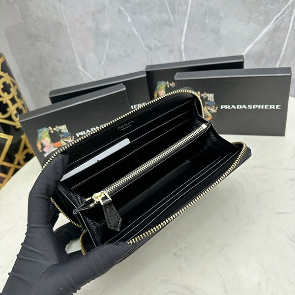 すぐ届プラダ 偽物ブラッシュド レザー 長財布 ジップアラウンド ML201