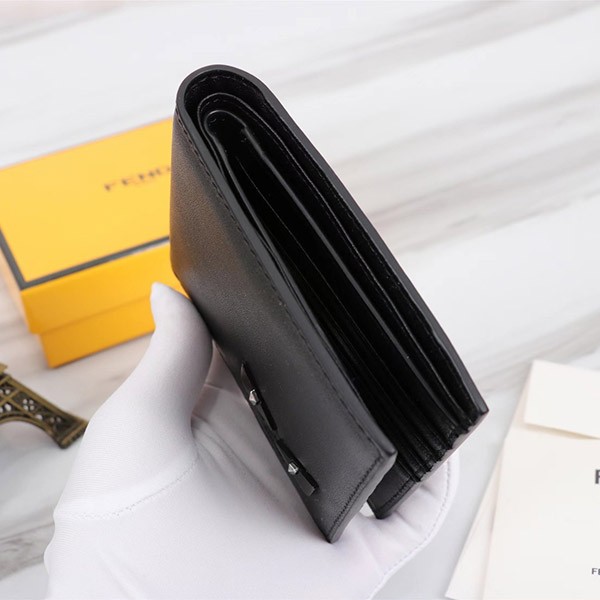 フェンディ バッグバグズ 偽物 マネークリップ 折りたたみ財布 feg38803