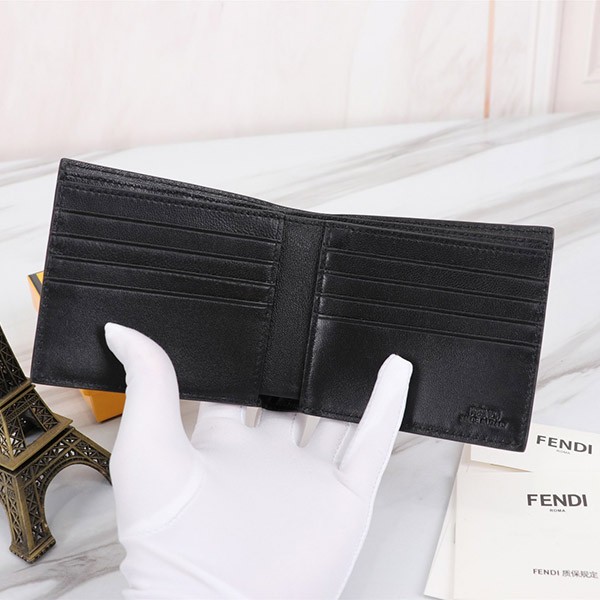 フェンディ バッグバグズ 偽物 マネークリップ 折りたたみ財布 feg38803