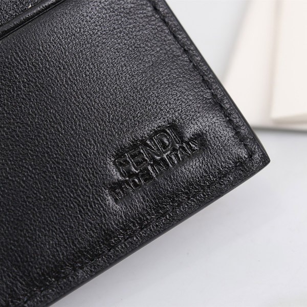 フェンディ バッグバグズ 偽物 マネークリップ 折りたたみ財布 feg38803