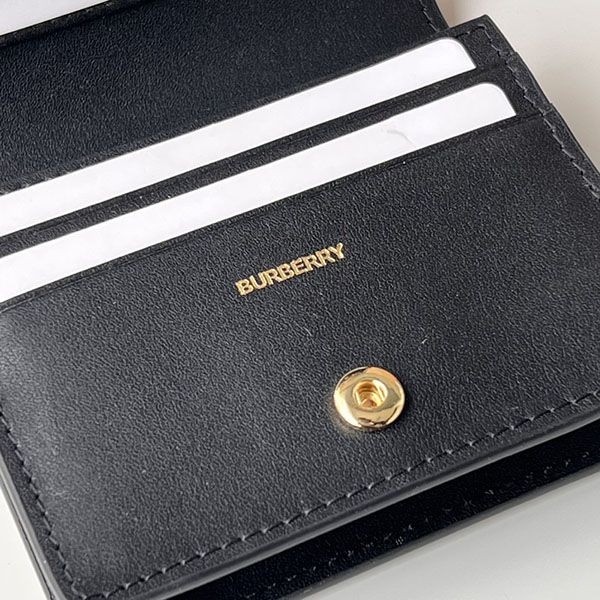 バーバリー スモール ウォレット 偽物 二つ折り財布 Baa37970
