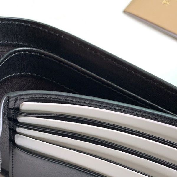 バーバリー チェック レザー 財布 偽物 Bay71802