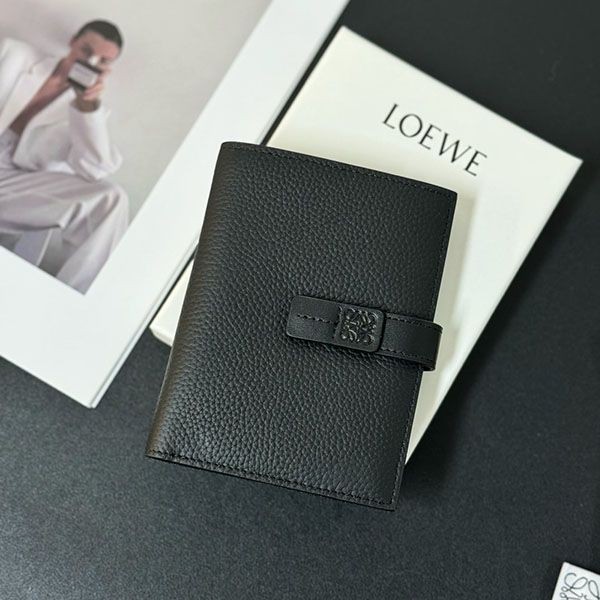 入手困難 ロエベ 折り財布 コンパクトウォレット lom65020