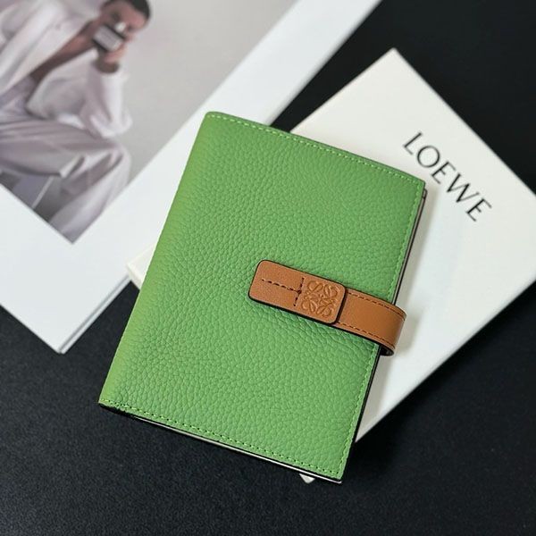 入手困難 ロエベ 折り財布 コンパクトウォレット lom65020