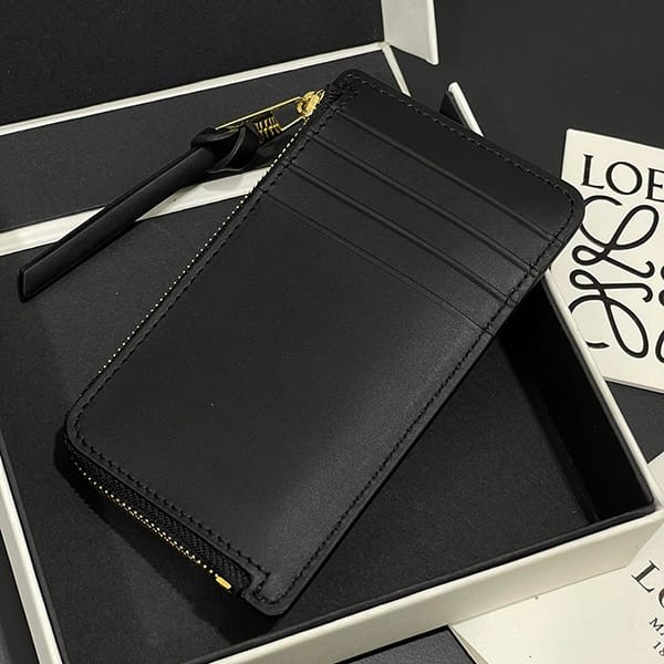 ★日本!!人気！ロエベ ロゴ コインカードホルダー コピー loi85078