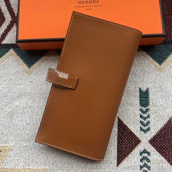 人気急上昇エルメス 偽物 べアン スフレ ウォレット 財布 H039785CK37
