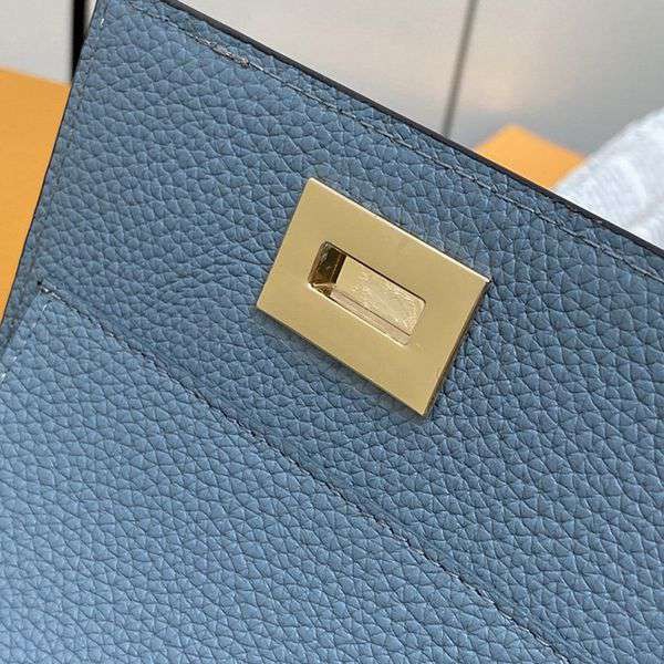 限定希少 ルイヴィトン ポルトフォイユ 偽物ヴィクトリーヌ 財布 M82398