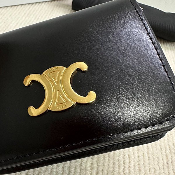 ★日本!!人気！セリーヌ コピー Triomphe カーフスキン コンパクトウォレット 財布 10K623DPV