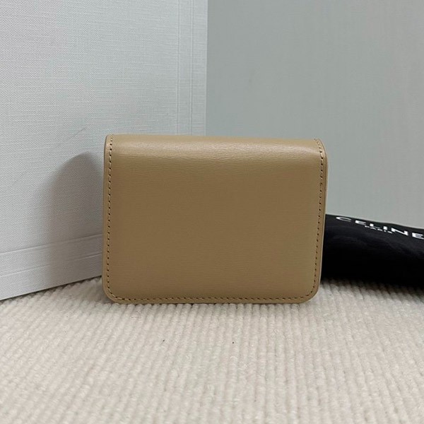 超希少！セリーヌ トリオンフ コンパクトウォレット ヌード 財布 偽物 10K623DPV03ND