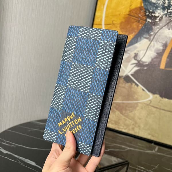 追跡付き 安いルイヴィトン ポルトフォイユ・ブラザNM 長財布 パロディ 3サイズ vuy41851