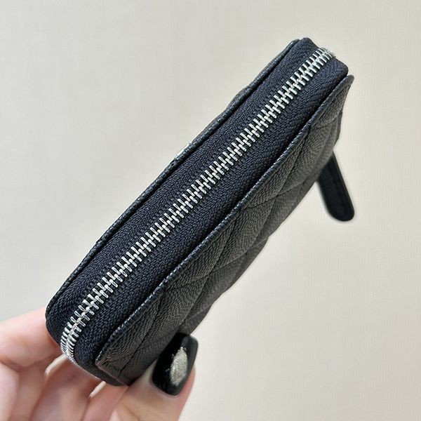 【♡可愛さ炸裂♡】シャネル クラシック ジップ コインパース 偽物 shg96313