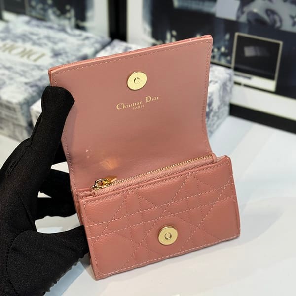 注目★ディオール CARO ウォレット ミニ財布 コピー deo28480