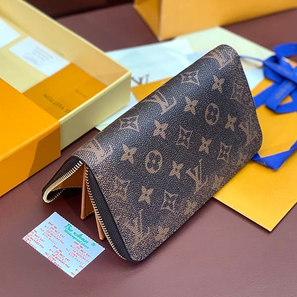 最新でオシャレルイヴィトン 長財布 モノグラム ジッピーウォレット コピー vud78841