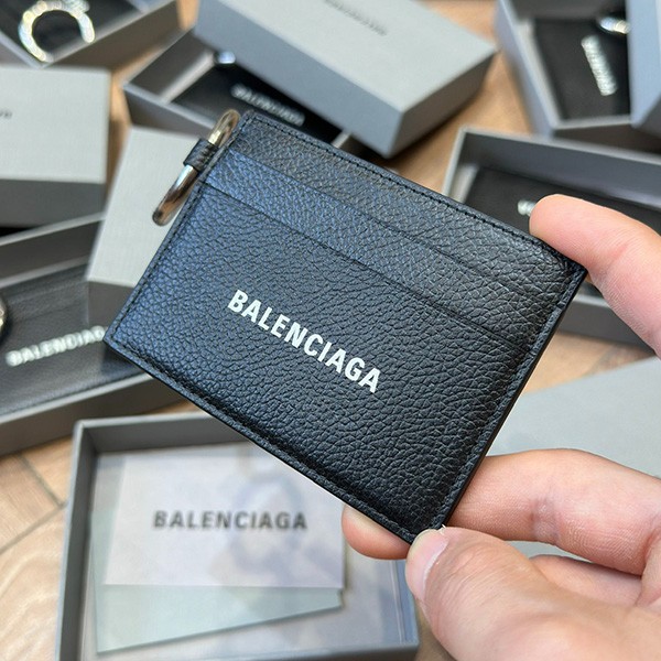 人気急上昇 バレンシアガ レザーカードホルダー コピー カードケース bal30256