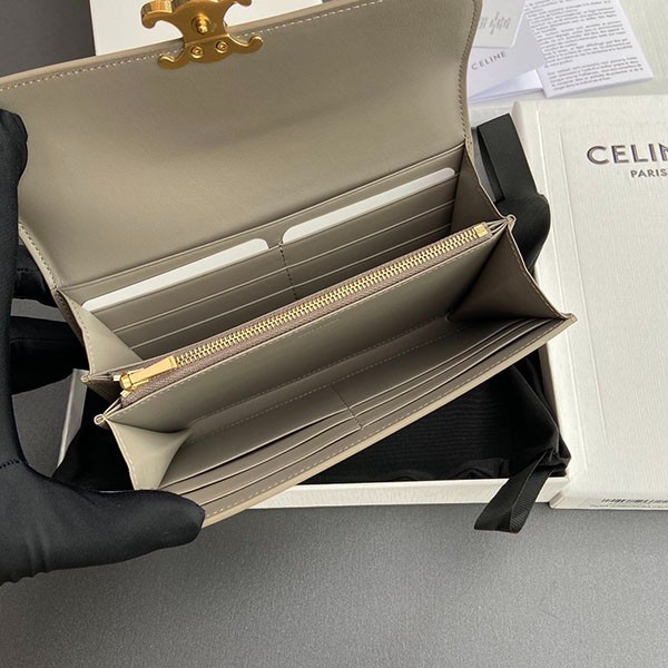 セリーヌ ラージウォレット トリオンフ 長財布 偽物 Cen79251