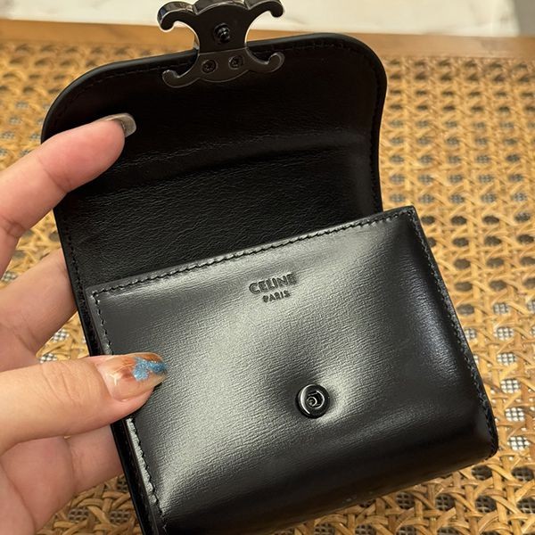 可愛い セリーヌ トリオンフ スモールウォレットスーパーコピー 定番人気 Ceh63097