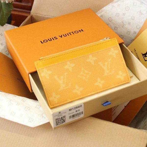 大人気！ルイヴィトン フラグメントケース 財布 コピー M12660